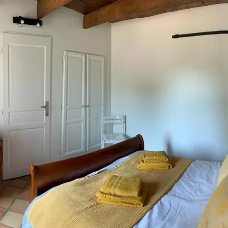 Le Mas De Mirabel Buitenkant foto